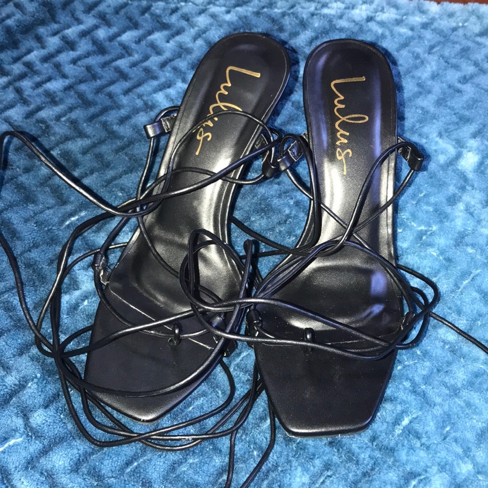 Strappy lace up heels by Lulus🌈